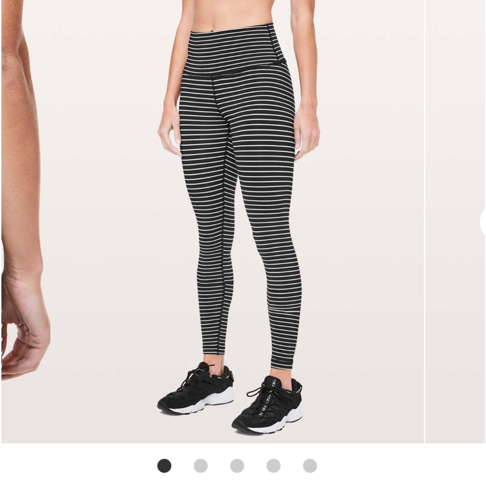 Lululemon High Rise Wunder Under in luxtreme 28” , size 8.